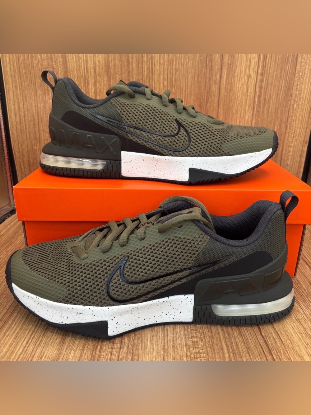 NewNike Air Max Alpha Trainer 6 Mens Size 10.5 Shoe Olive Green Black FQ1833-200